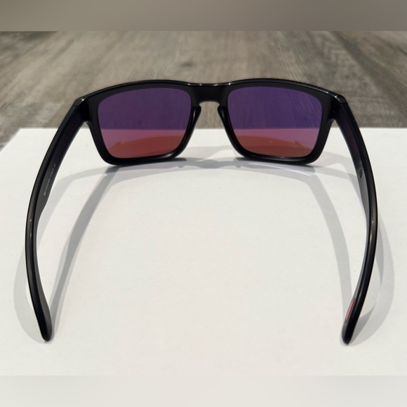 Oakley Halbrook Sunglasses with Black Frame and Purple Lenses - Picture 5 of 7